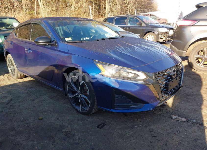 2023 Nissan Altima SR INTELLIGENT AWD (VIN 1N4BL4CW1PN425267) main photo