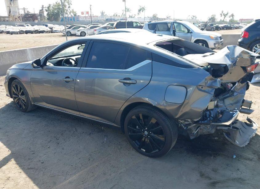 Photo 15 of 2022 Nissan Altima SR INTELLIGENT AWD (VIN 1N4BL4CW2NN312487)