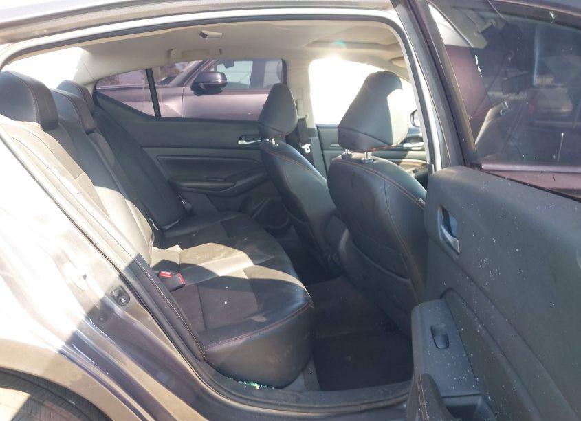 Photo 8 of 2022 Nissan Altima SR INTELLIGENT AWD (VIN 1N4BL4CW2NN312487)