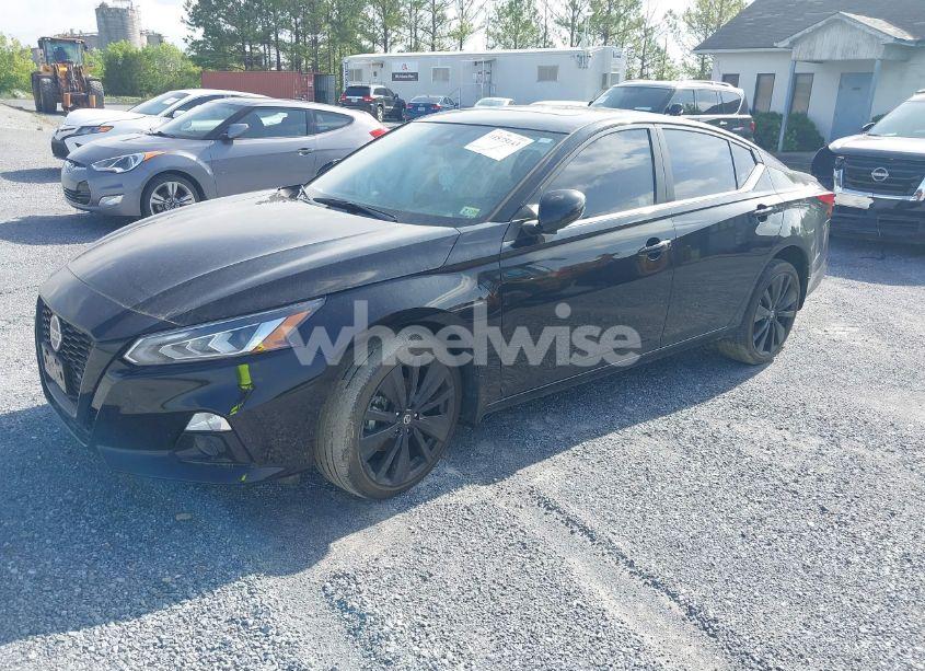 Photo 2 of 2022 Nissan Altima SR INTELLIGENT AWD (VIN 1N4BL4CW2NN399064)