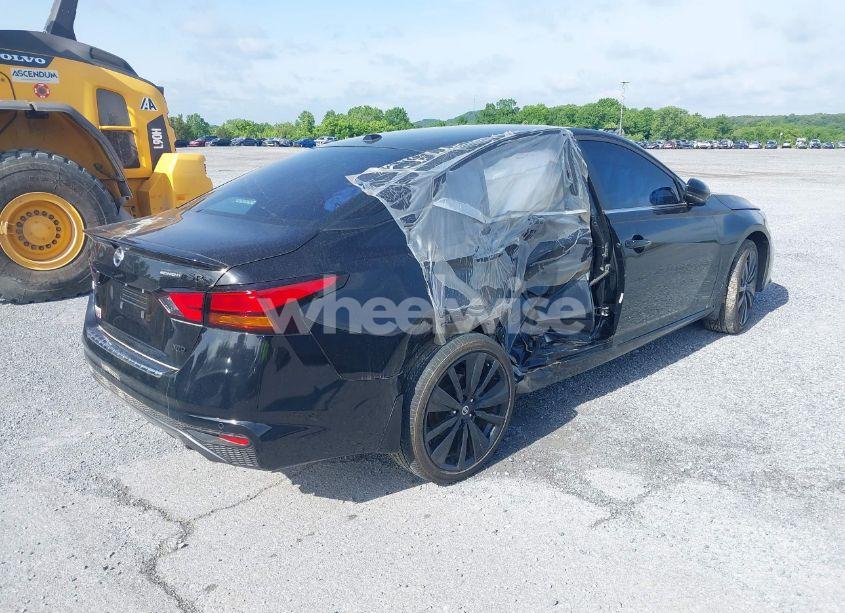 Photo 4 of 2022 Nissan Altima SR INTELLIGENT AWD (VIN 1N4BL4CW2NN399064)