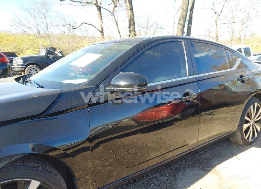 Photo 14 of 2019 Nissan Altima 2.5 SR (VIN 1N4BL4CW3KN301428)
