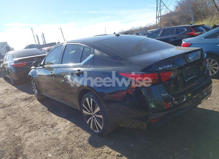 Photo 3 of 2019 Nissan Altima 2.5 SR (VIN 1N4BL4CW3KN301428)
