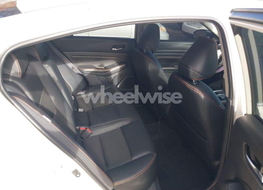 Photo 8 of 2019 Nissan Altima 2.5 SR (VIN 1N4BL4CW3KN304720)