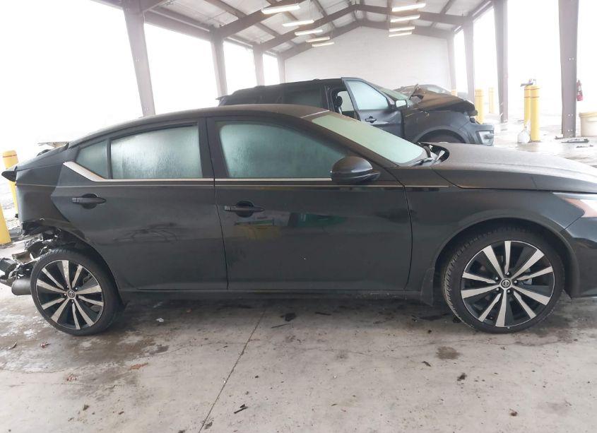 Photo 13 of 2021 Nissan Altima SR INTELLIGENT AWD (VIN 1N4BL4CW3MN337834)