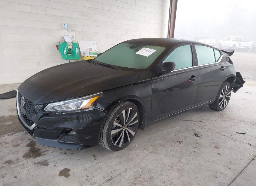 Photo 2 of 2021 Nissan Altima SR INTELLIGENT AWD (VIN 1N4BL4CW3MN337834)