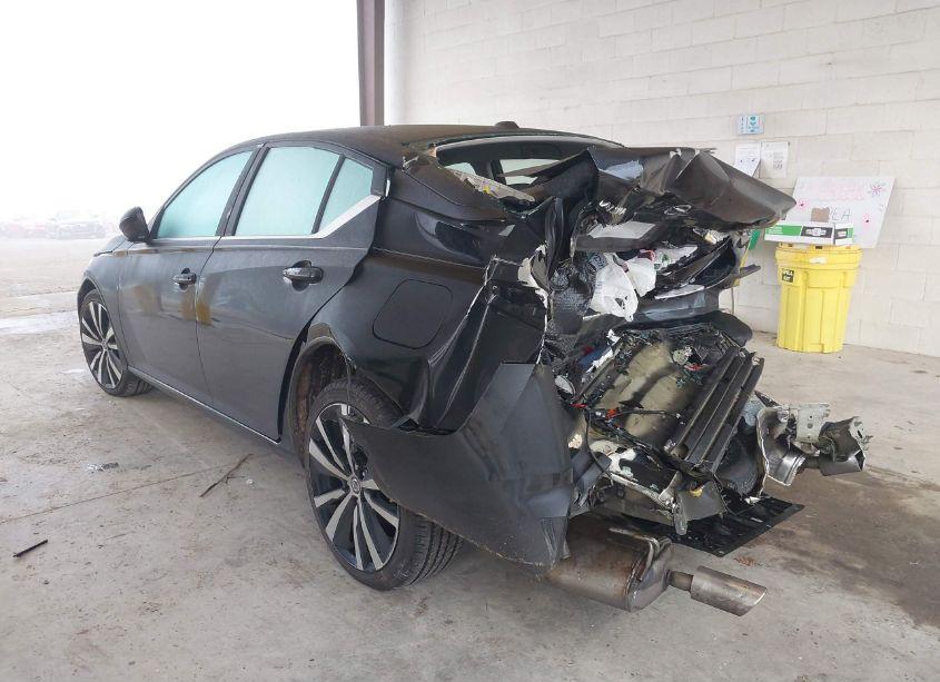 Photo 3 of 2021 Nissan Altima SR INTELLIGENT AWD (VIN 1N4BL4CW3MN337834)