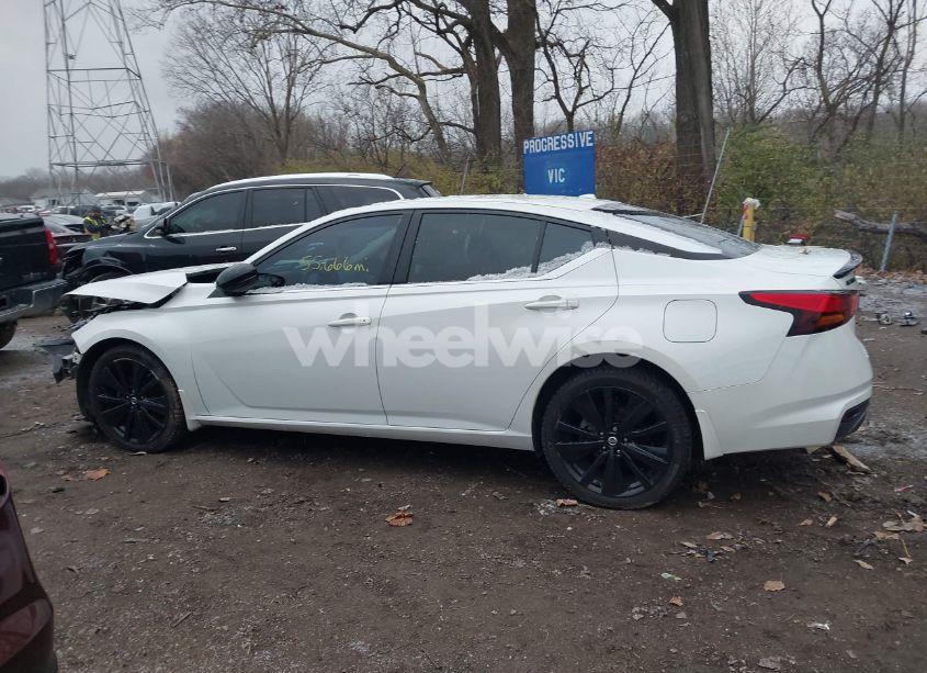 Photo 15 of 2022 Nissan Altima SR INTELLIGENT AWD (VIN 1N4BL4CW3NN303281)