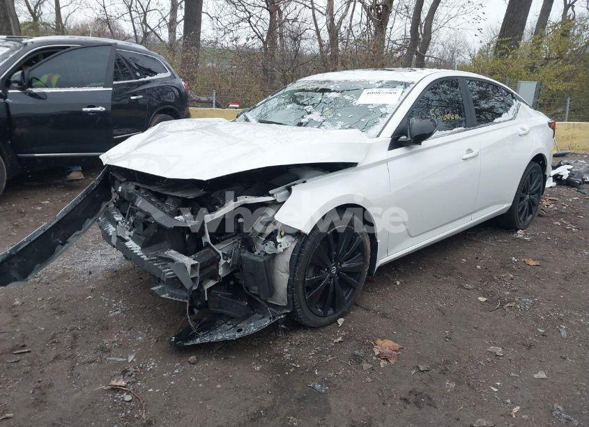 Photo 2 of 2022 Nissan Altima SR INTELLIGENT AWD (VIN 1N4BL4CW3NN303281)