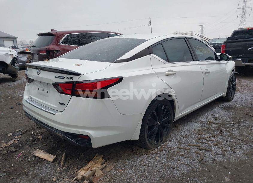 Photo 4 of 2022 Nissan Altima SR INTELLIGENT AWD (VIN 1N4BL4CW3NN303281)