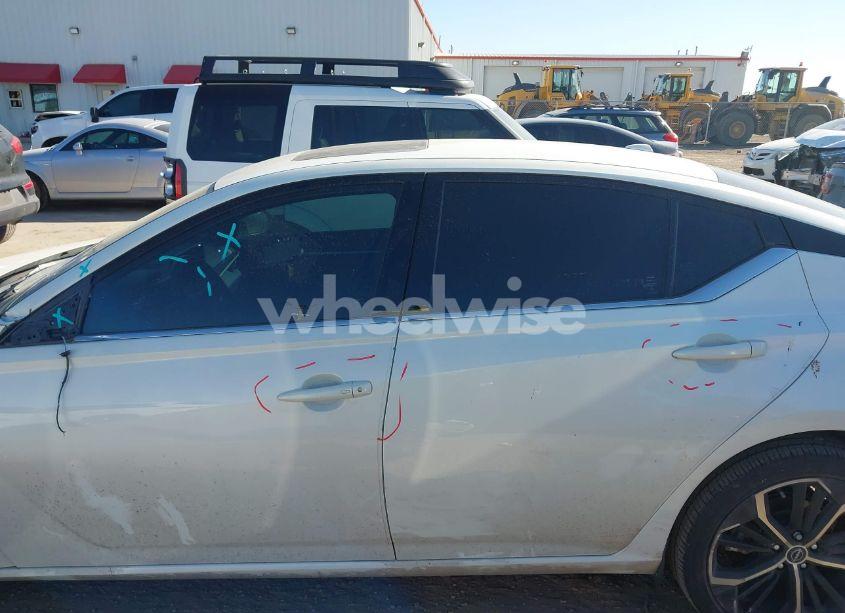 Photo 14 of 2023 Nissan Altima SR INTELLIGENT AWD (VIN 1N4BL4CW3PN303896)