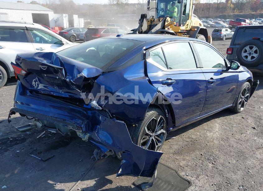 Photo 4 of 2024 Nissan Altima SR INTELLIGENT AWD (VIN 1N4BL4CW3RN302590)