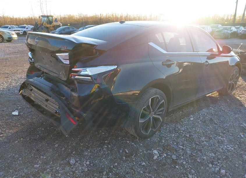 Photo 4 of 2024 Nissan Altima SR INTELLIGENT AWD (VIN 1N4BL4CW3RN363907)