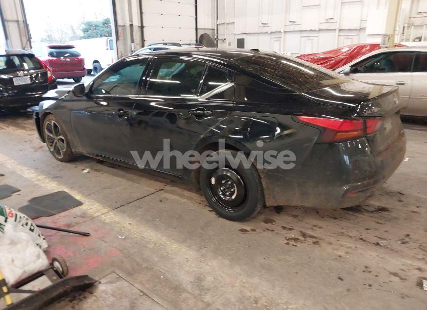 Photo 3 of 2024 Nissan Altima SR INTELLIGENT AWD (VIN 1N4BL4CW3RN389648)