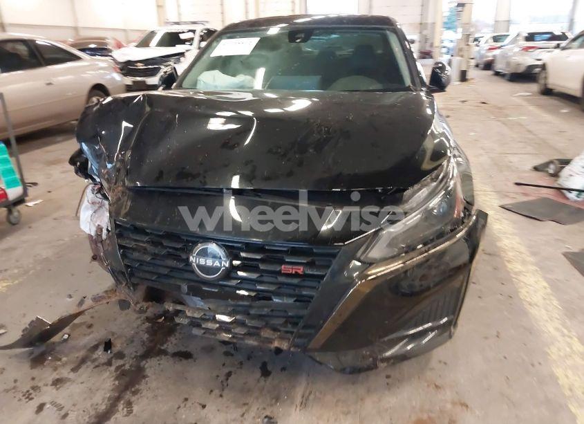 Photo 6 of 2024 Nissan Altima SR INTELLIGENT AWD (VIN 1N4BL4CW3RN389648)
