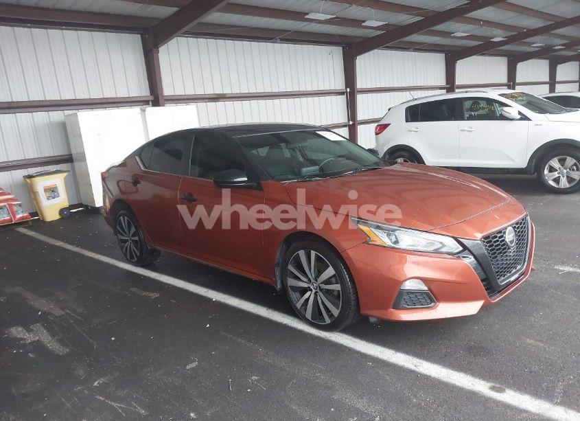 2019 Nissan Altima 2.5 SR (VIN 1N4BL4CW4KC168402) main photo