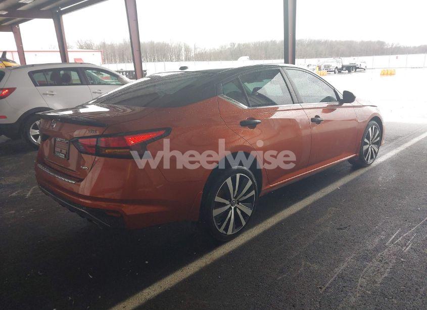 Photo 4 of 2019 Nissan Altima 2.5 SR (VIN 1N4BL4CW4KC168402)