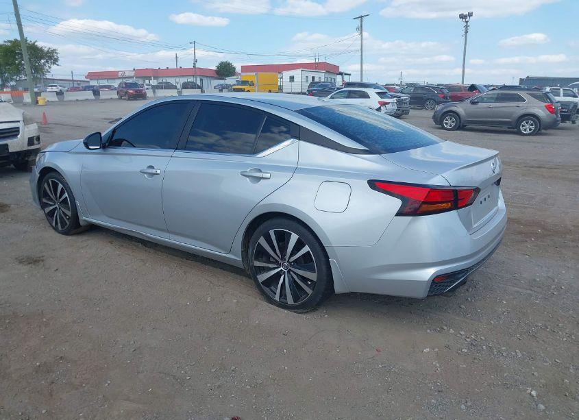 Photo 3 of 2019 Nissan Altima 2.5 SR (VIN 1N4BL4CW4KC177097)