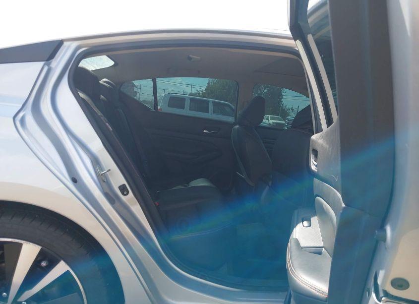 Photo 8 of 2019 Nissan Altima 2.5 SR (VIN 1N4BL4CW4KC177097)