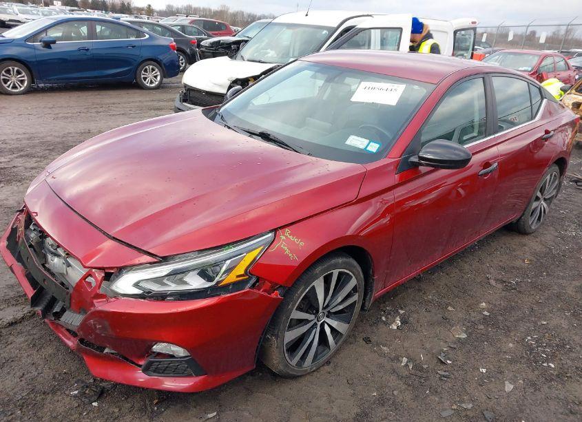 Photo 2 of 2019 Nissan Altima 2.5 SR (VIN 1N4BL4CW4KC184731)