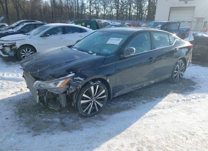 Photo 2 of 2019 Nissan Altima 2.5 SR (VIN 1N4BL4CW4KC193025)