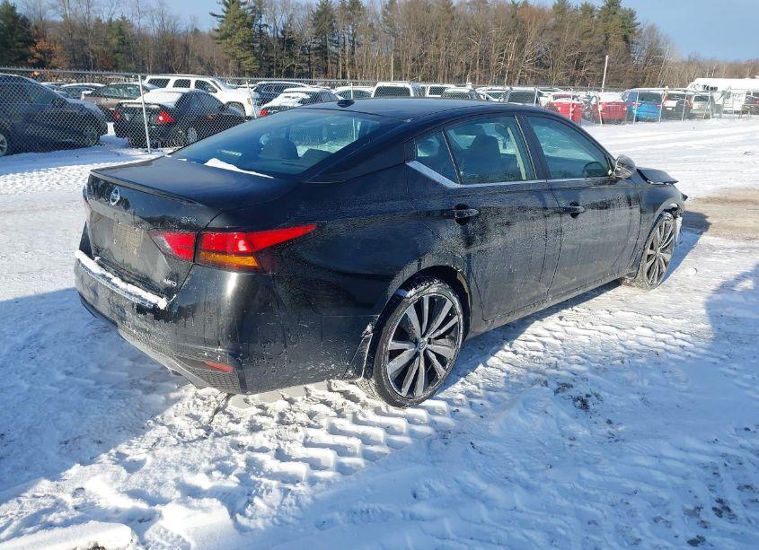 Photo 4 of 2019 Nissan Altima 2.5 SR (VIN 1N4BL4CW4KC193025)