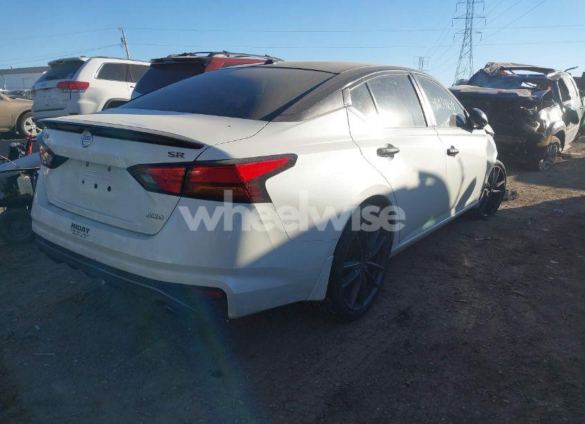 Photo 4 of 2019 Nissan Altima 2.5 SR (VIN 1N4BL4CW4KC201785)