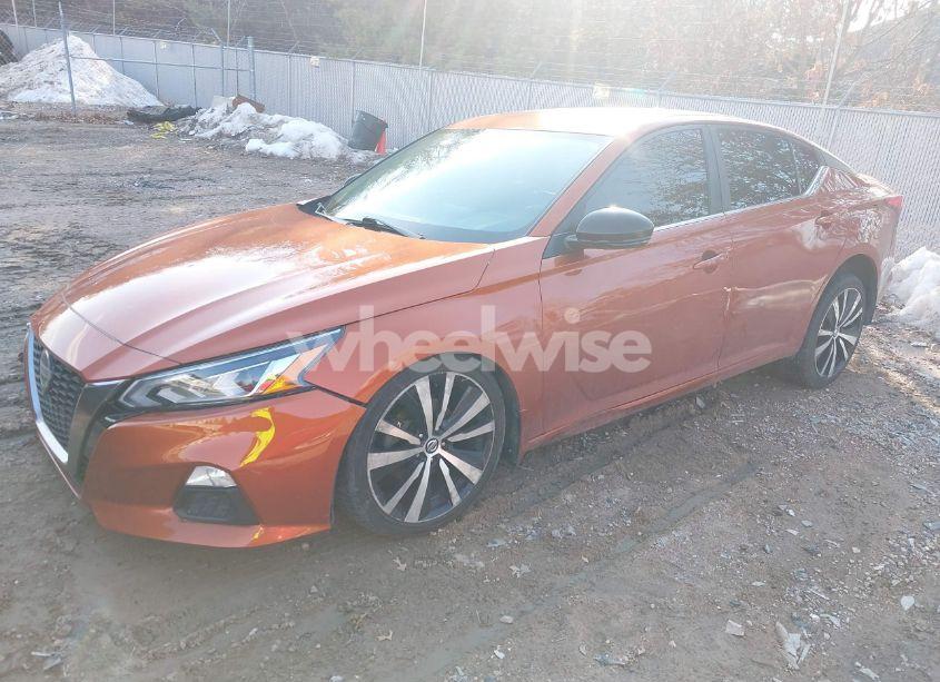 Photo 2 of 2019 Nissan Altima 2.5 SR (VIN 1N4BL4CW4KC209501)