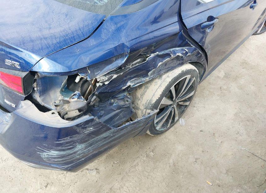 Photo 6 of 2019 Nissan Altima 2.5 SR (VIN 1N4BL4CW4KN317976)