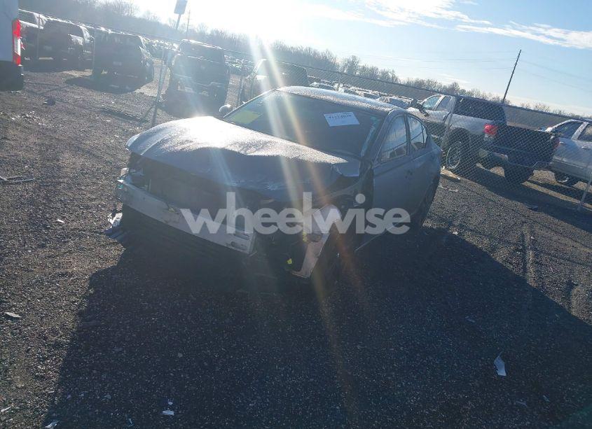 Photo 2 of 2022 Nissan Altima SR INTELLIGENT AWD (VIN 1N4BL4CW4NN346236)