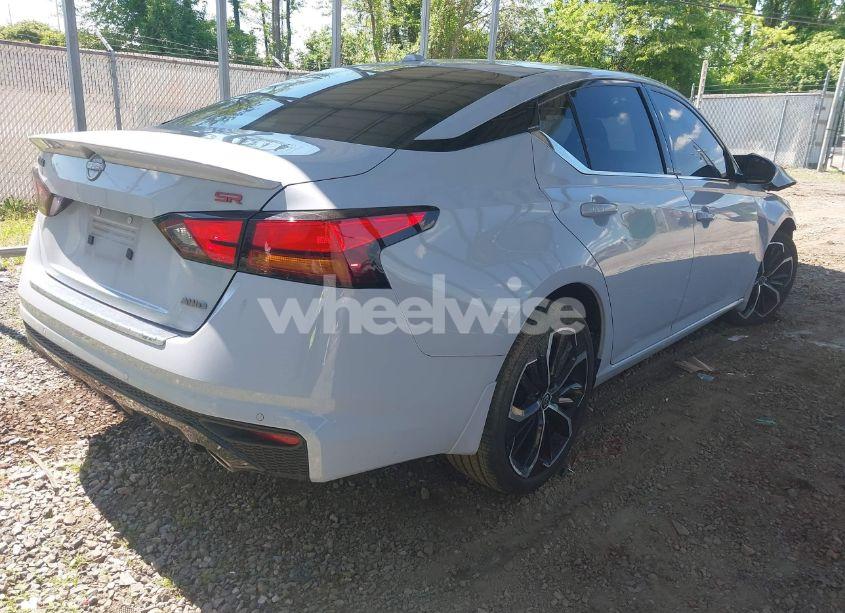 Photo 4 of 2023 Nissan Altima SR INTELLIGENT AWD (VIN 1N4BL4CW4PN383905)