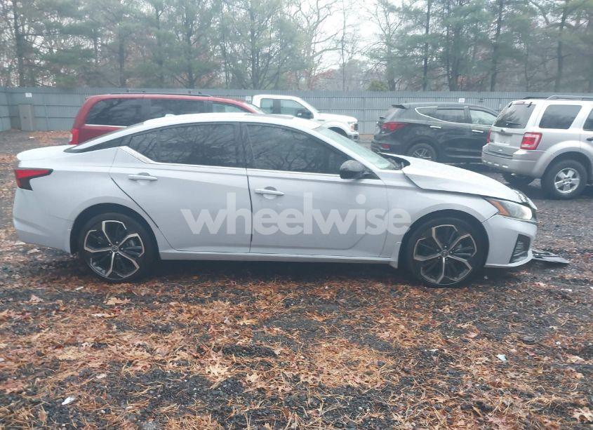 Photo 13 of 2023 Nissan Altima SR INTELLIGENT AWD (VIN 1N4BL4CW4PN425084)