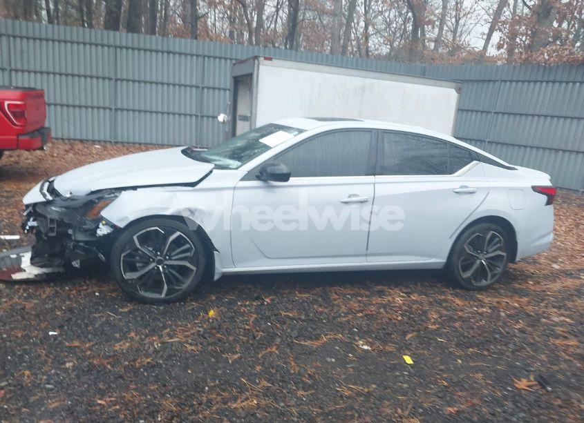 Photo 14 of 2023 Nissan Altima SR INTELLIGENT AWD (VIN 1N4BL4CW4PN425084)