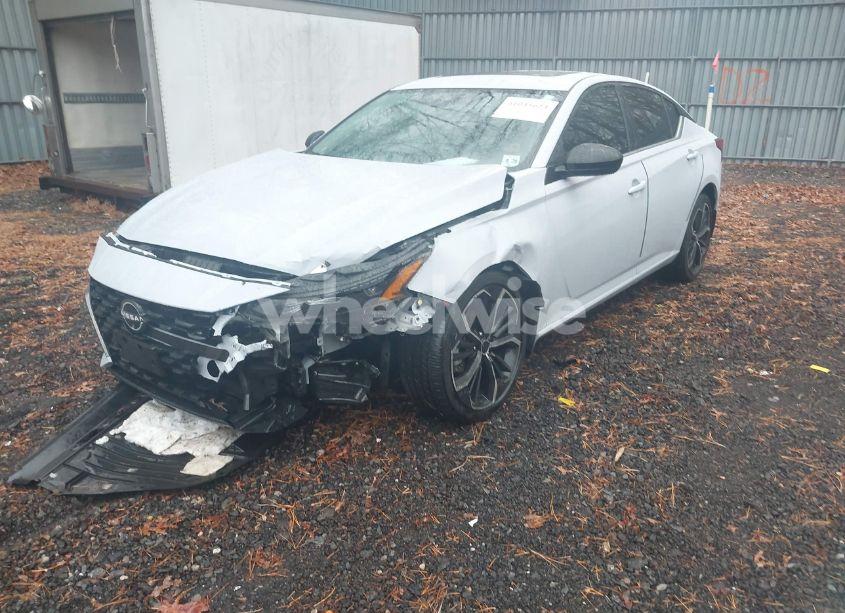 Photo 2 of 2023 Nissan Altima SR INTELLIGENT AWD (VIN 1N4BL4CW4PN425084)