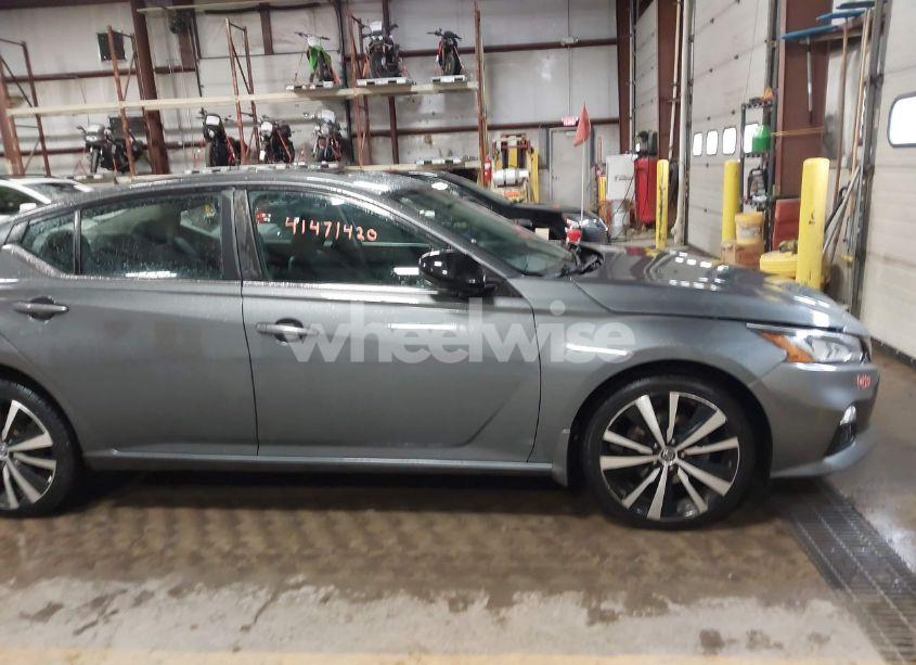 Photo 13 of 2019 Nissan Altima 2.5 SR (VIN 1N4BL4CW5KC185211)
