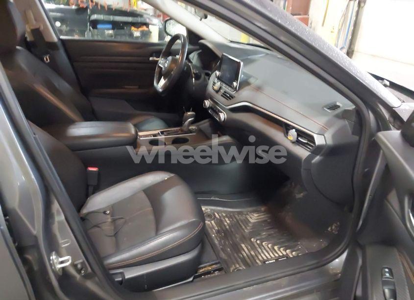 Photo 5 of 2019 Nissan Altima 2.5 SR (VIN 1N4BL4CW5KC185211)