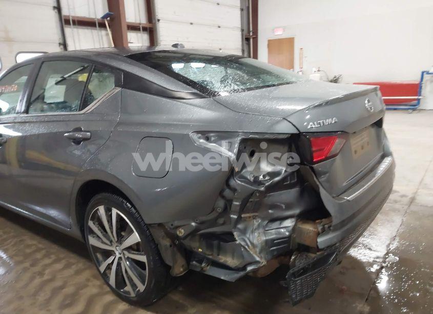 Photo 6 of 2019 Nissan Altima 2.5 SR (VIN 1N4BL4CW5KC185211)