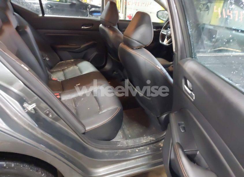 Photo 8 of 2019 Nissan Altima 2.5 SR (VIN 1N4BL4CW5KC185211)