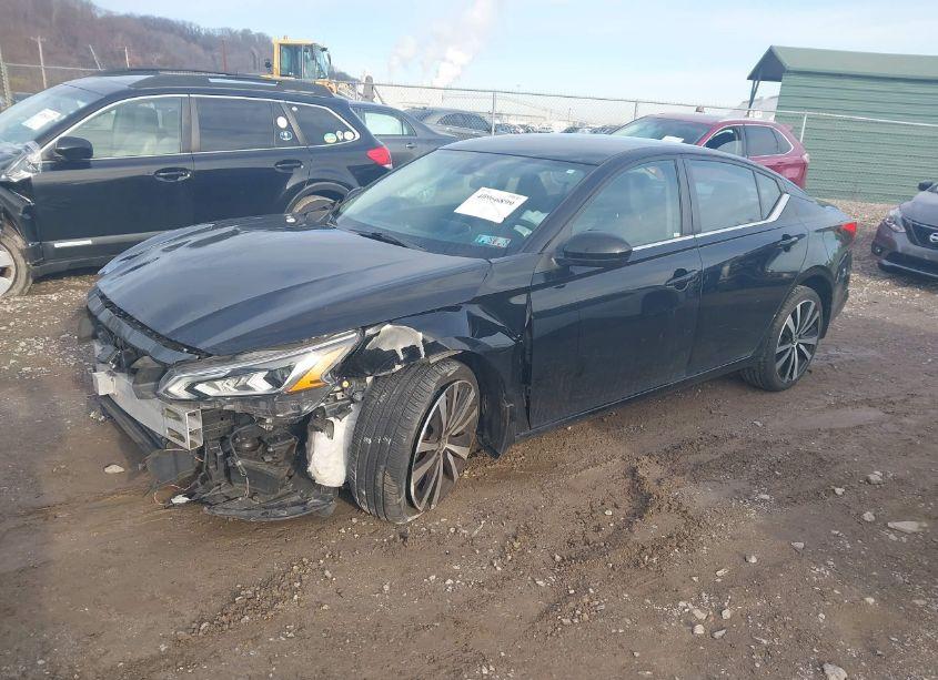 Photo 2 of 2020 Nissan Altima SR INTELLIGENT AWD (VIN 1N4BL4CW5LC228897)