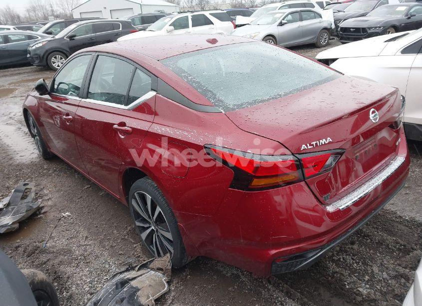 Photo 3 of 2021 Nissan Altima SR INTELLIGENT AWD (VIN 1N4BL4CW5MN422304)