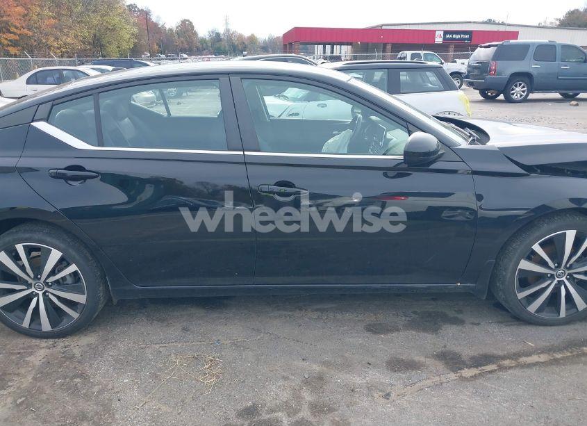 Photo 13 of 2022 Nissan Altima SR INTELLIGENT AWD (VIN 1N4BL4CW5NN309082)