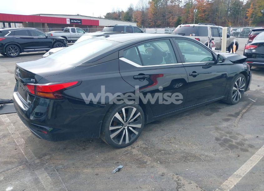 Photo 4 of 2022 Nissan Altima SR INTELLIGENT AWD (VIN 1N4BL4CW5NN309082)