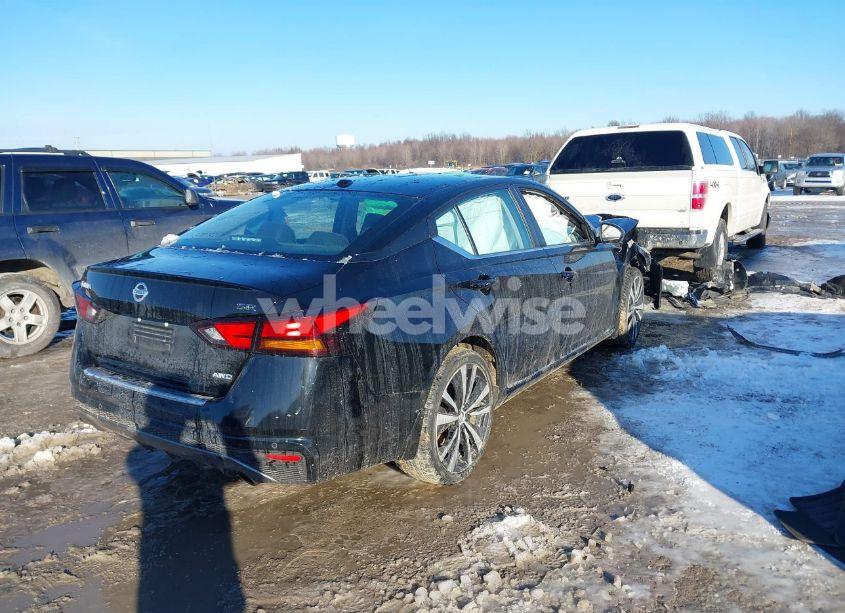 Photo 4 of 2022 Nissan Altima SR INTELLIGENT AWD (VIN 1N4BL4CW5NN416181)