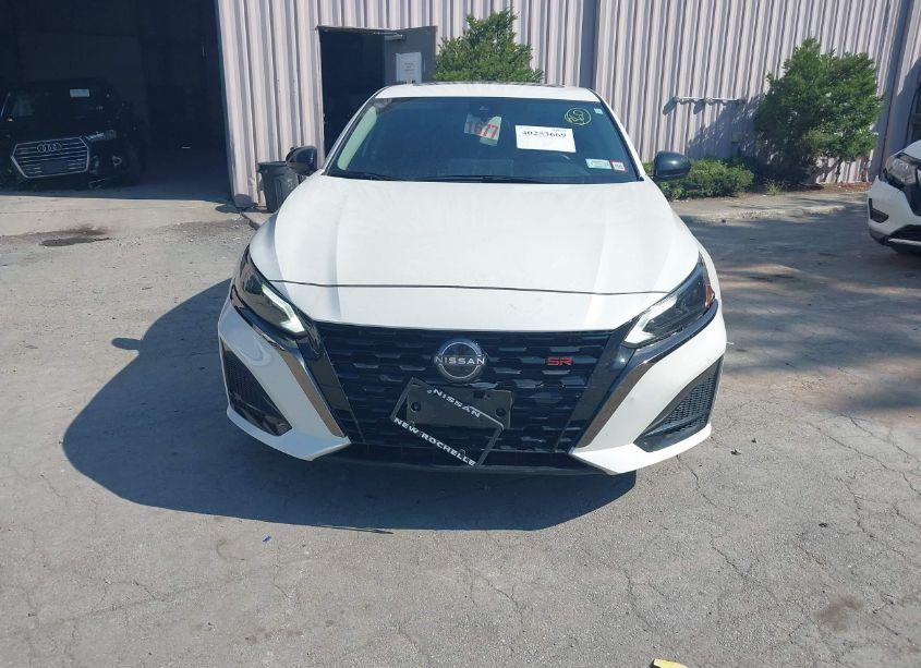 Photo 12 of 2023 Nissan Altima SR INTELLIGENT AWD (VIN 1N4BL4CW5PN397733)