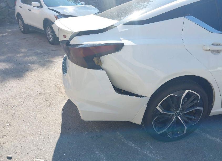 Photo 18 of 2023 Nissan Altima SR INTELLIGENT AWD (VIN 1N4BL4CW5PN397733)