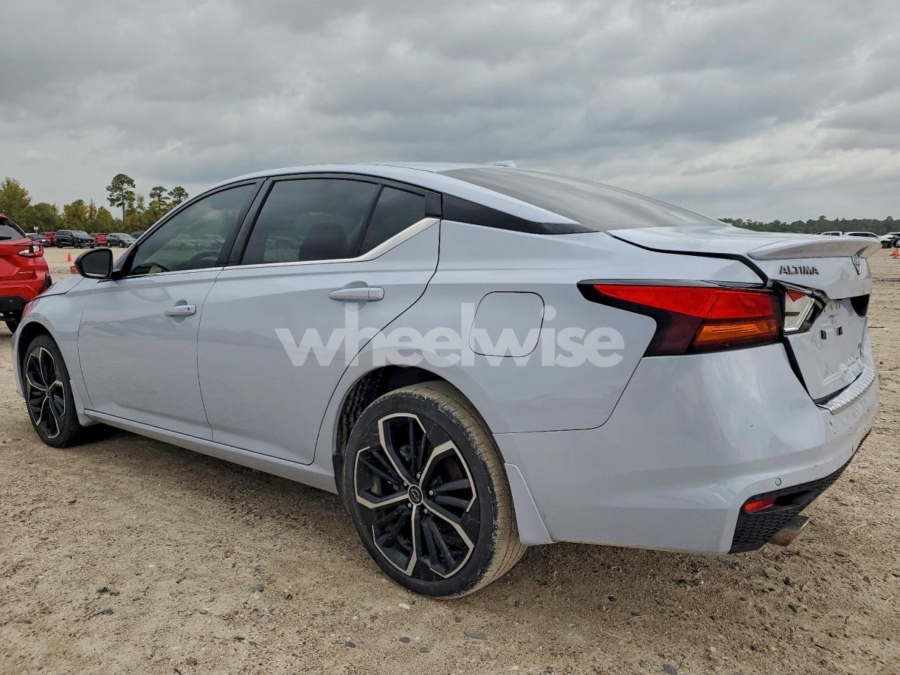 Photo 2 of 2023 NISSAN ALTIMA SR (VIN 1N4BL4CW5PN401232)