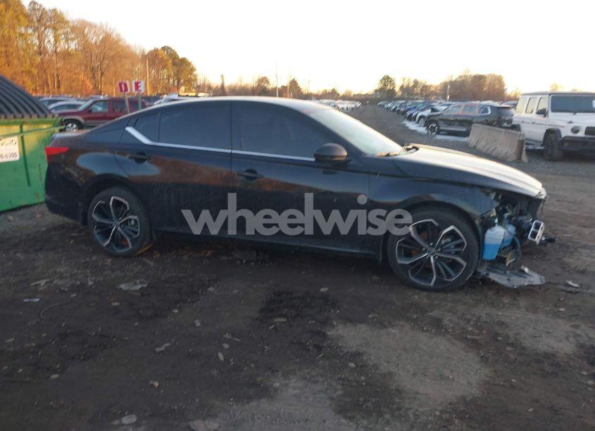 Photo 13 of 2023 Nissan Altima SR INTELLIGENT AWD (VIN 1N4BL4CW5PN411193)