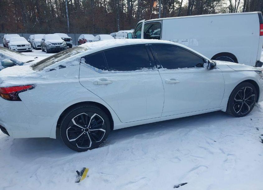 Photo 13 of 2024 Nissan Altima SR INTELLIGENT AWD (VIN 1N4BL4CW5RN304597)