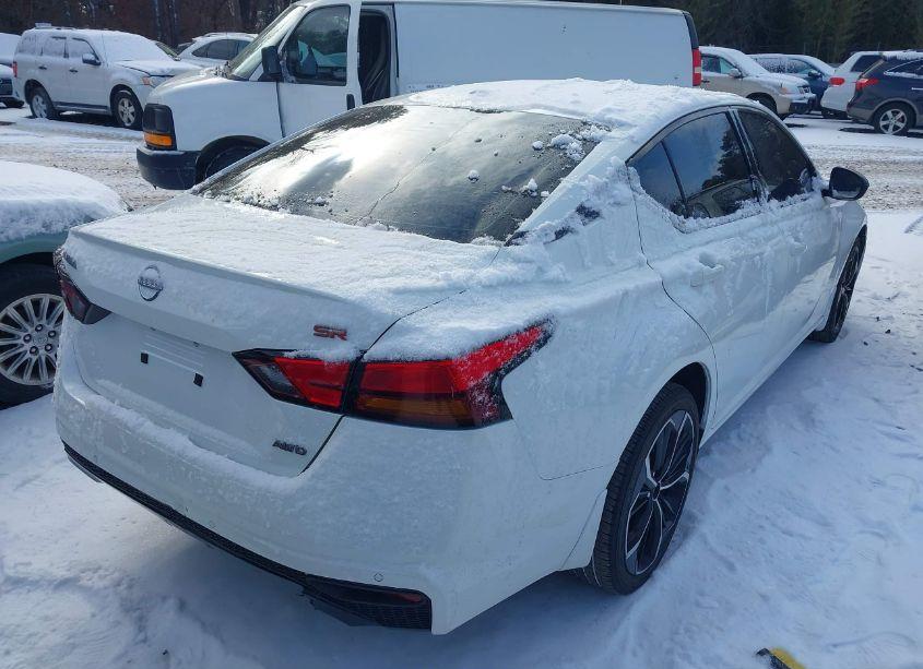 Photo 4 of 2024 Nissan Altima SR INTELLIGENT AWD (VIN 1N4BL4CW5RN304597)