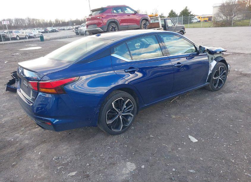 Photo 4 of 2024 Nissan Altima SR INTELLIGENT AWD (VIN 1N4BL4CW5RN309296)